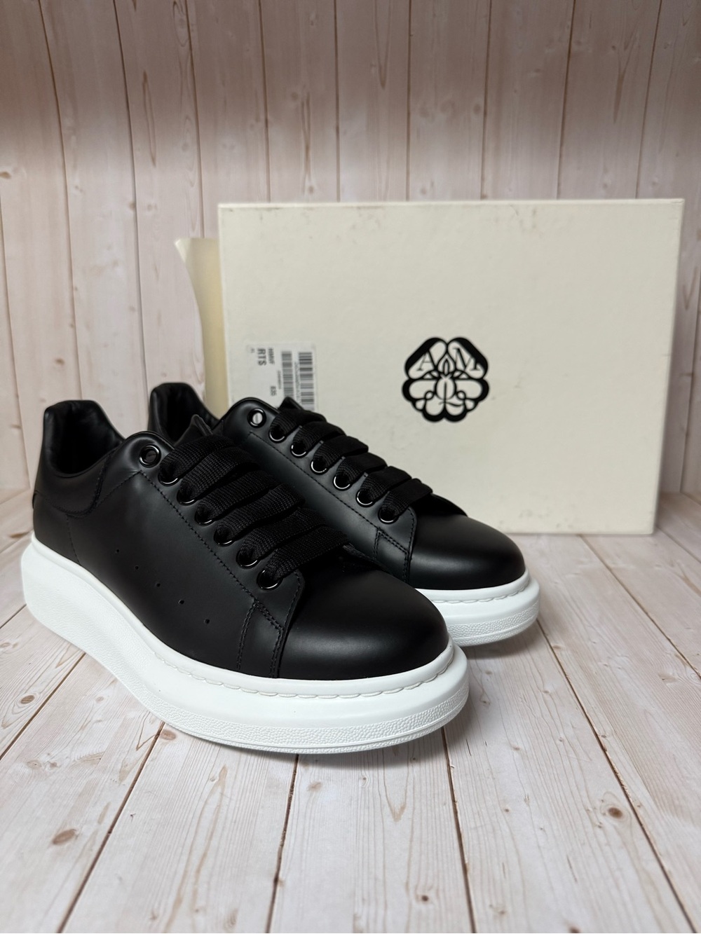 Alexander McQueen Oversized Leather Sneaker Black Sz 40.5 / 10.5